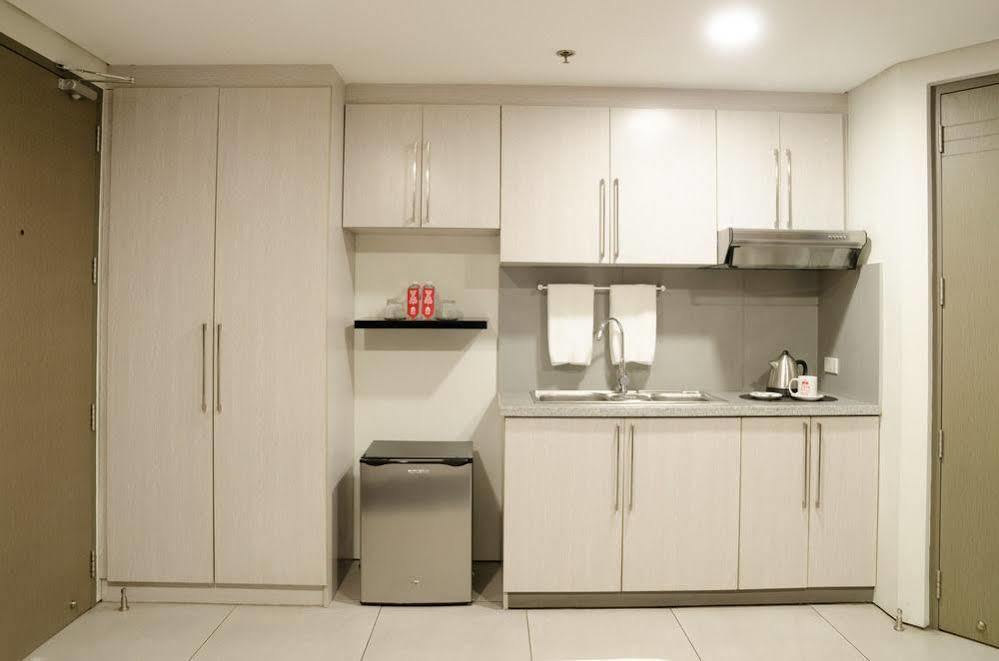 Zen Rooms Santa Cruz Makati City Esterno foto